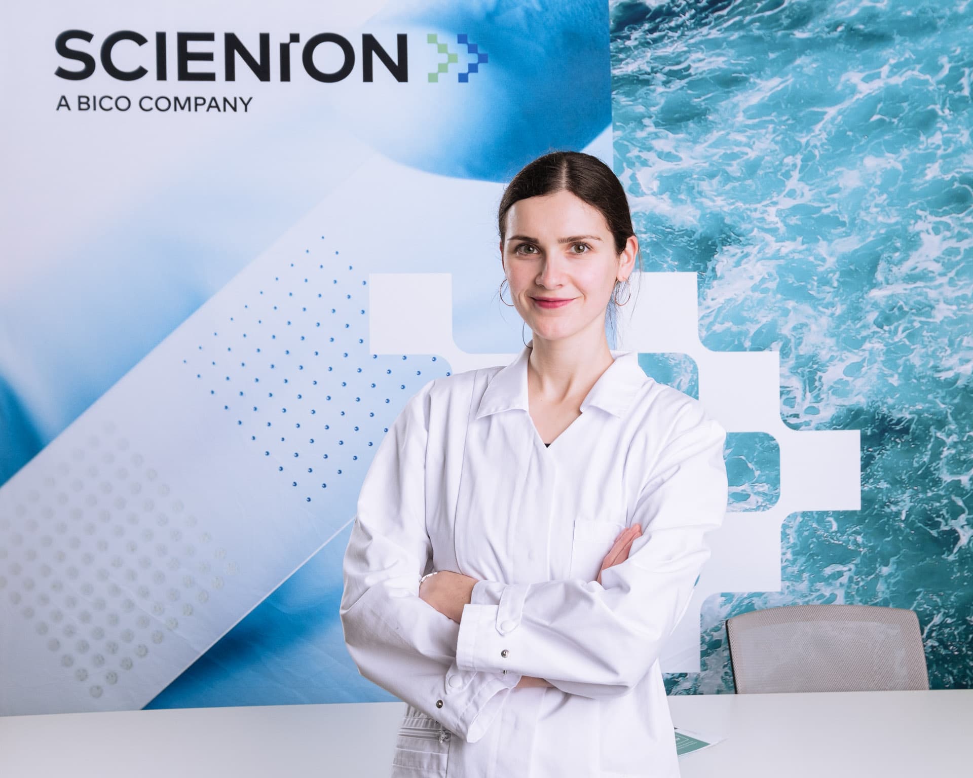 SCIENION's application scientist